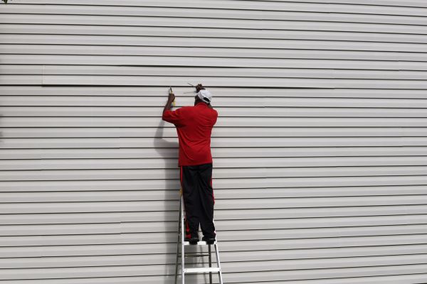 Loose Siding Repair in Meridian