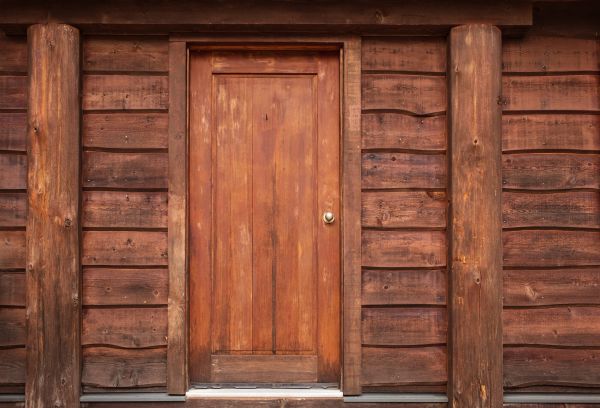 Log Cabin Siding Installation in Meridian